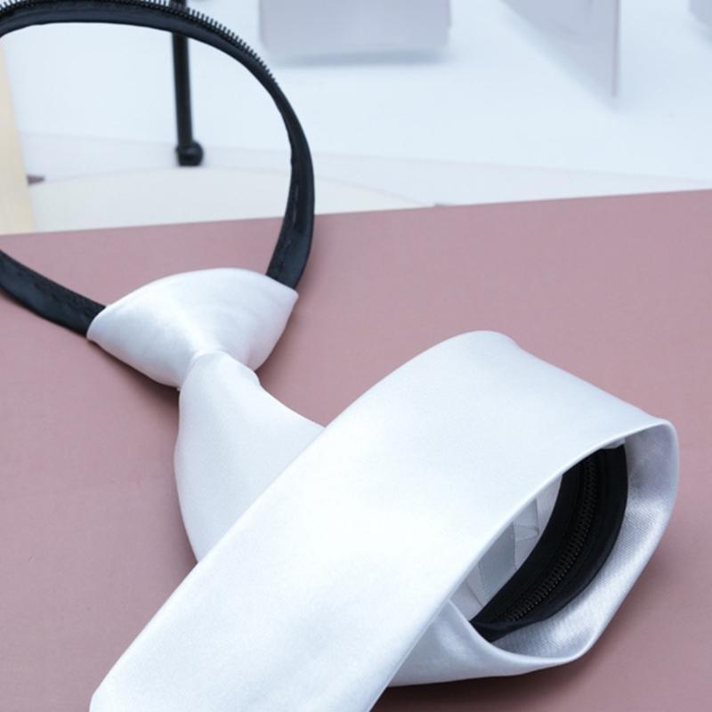 Fashionable Zippered Neck Tie  - Bow Tie Pre Tied reseña y precio