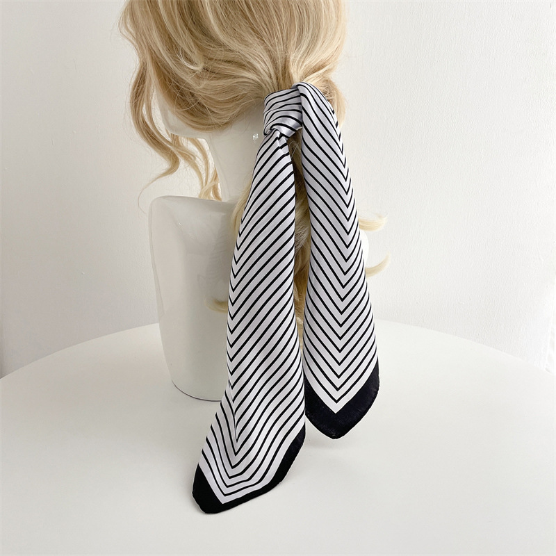 Luxury Stripe Silk Square Scar - Silk Tie Striped reseña y precio